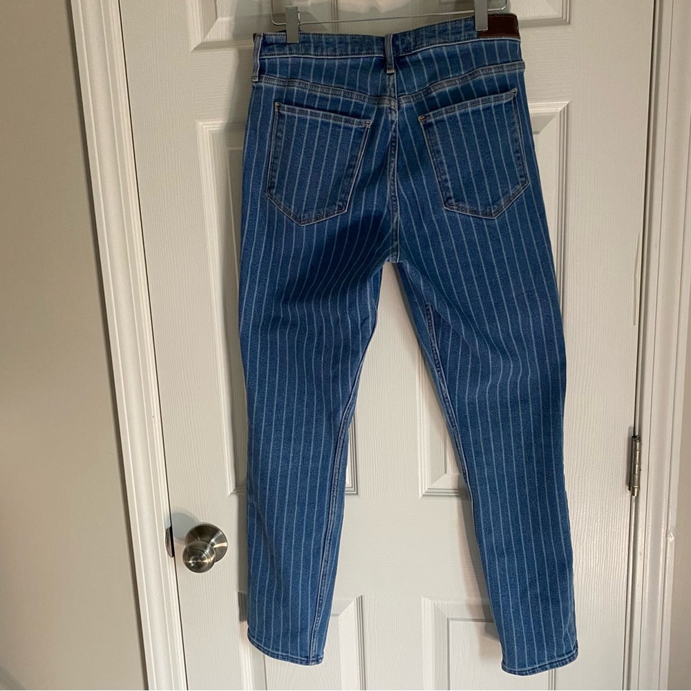 Hollister Womens Ultra‎ High Rise Medium Wash Striped Soft Stretch Jeans size 9L - Picture 2 of 7